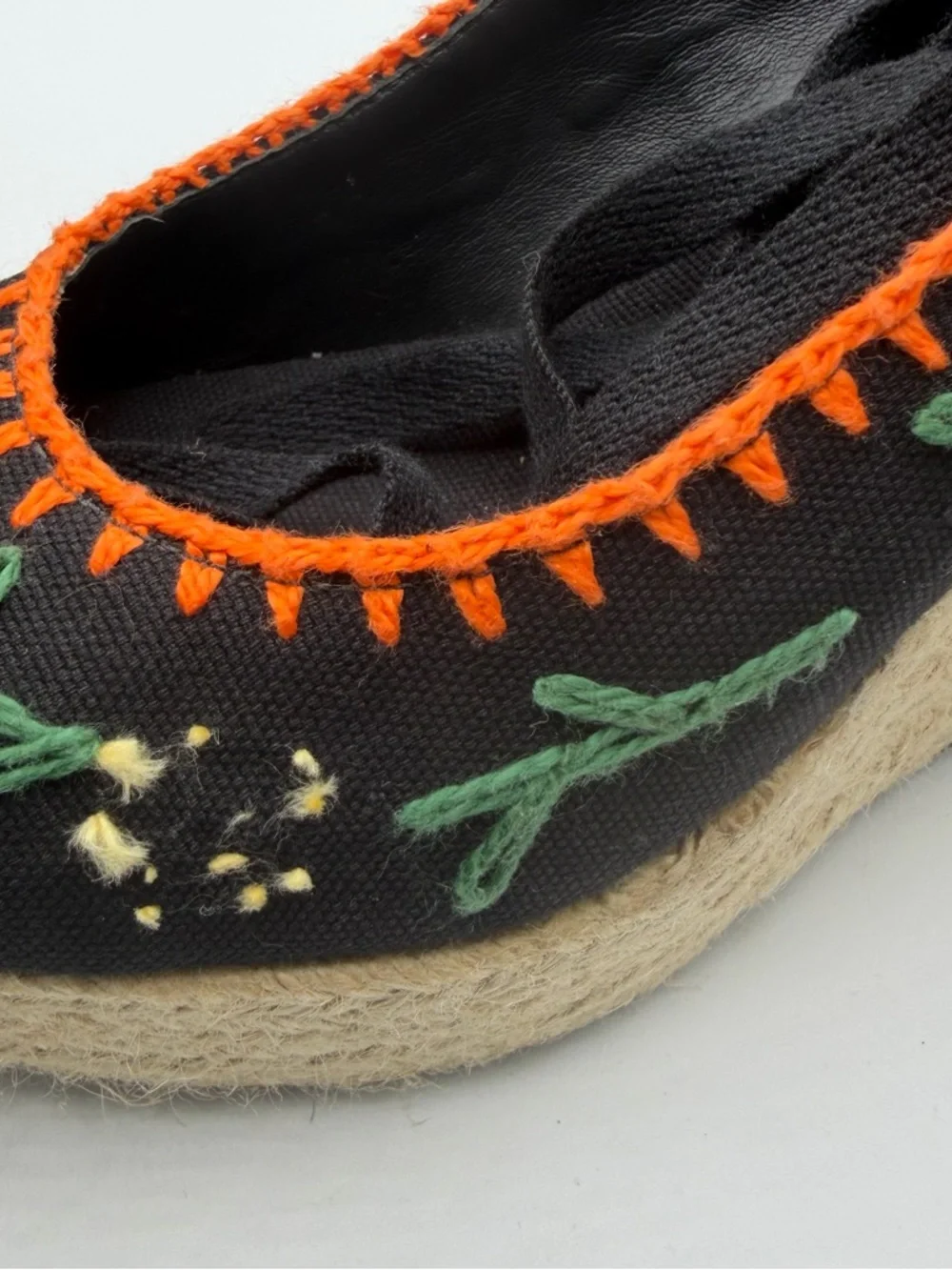 Vintage Y2K Juicy Couture Floral Embroidered Espadrille Wedges Womens 9